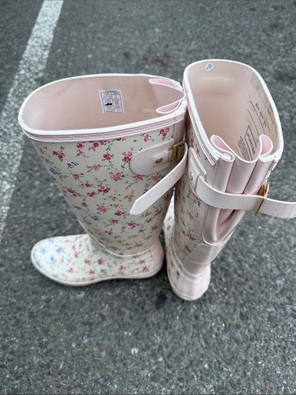 LOVESHACK FANCY Hunter Floral Tall Rain Boots - Picture 4 of 5